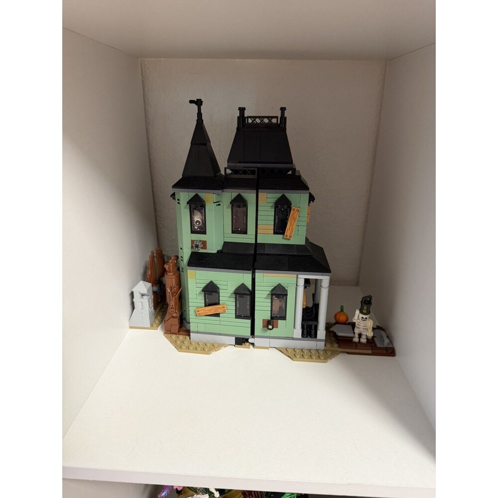 LEGO Creator 3-in-1 Haunted Mansion 31167 Complete w/ Instructions Pre-Owned